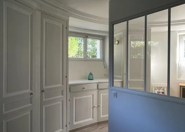 Beau Studio Dans Un Cadre Exceptionnel De Verdure